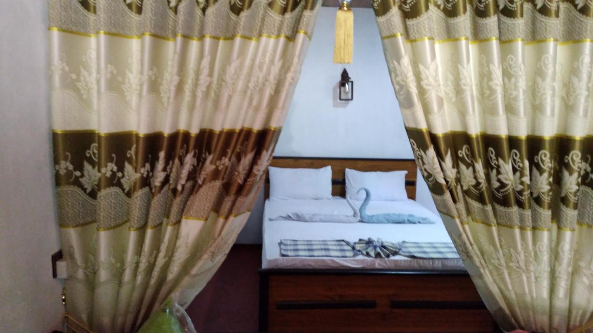 Soma Cabana, Homestay & Restaurant Tangalle Extérieur photo